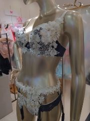 まみや
